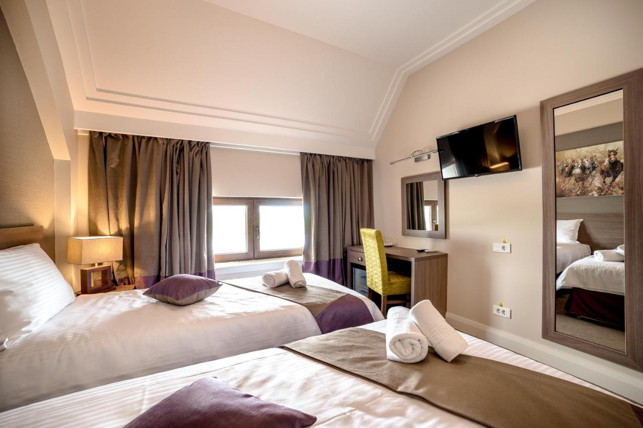The Frontier Hotel Siret Exterior foto